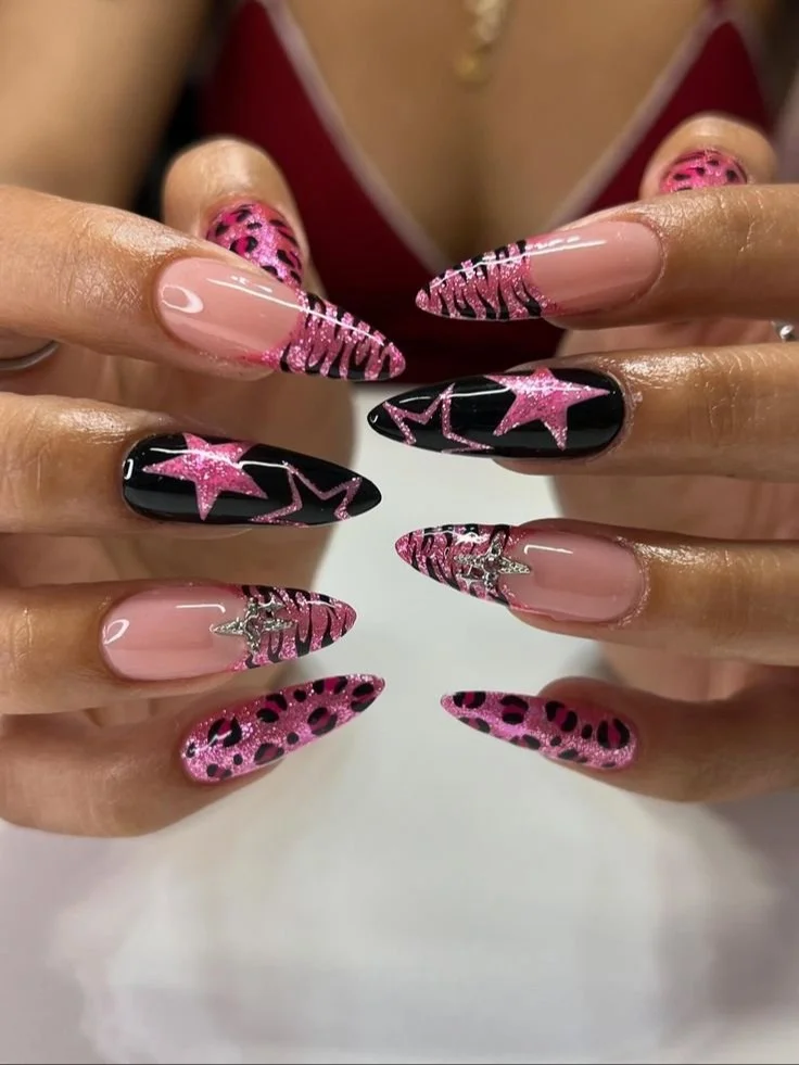 KAYLA - Inspiring creativity and empowerment through unique stories and experiences.